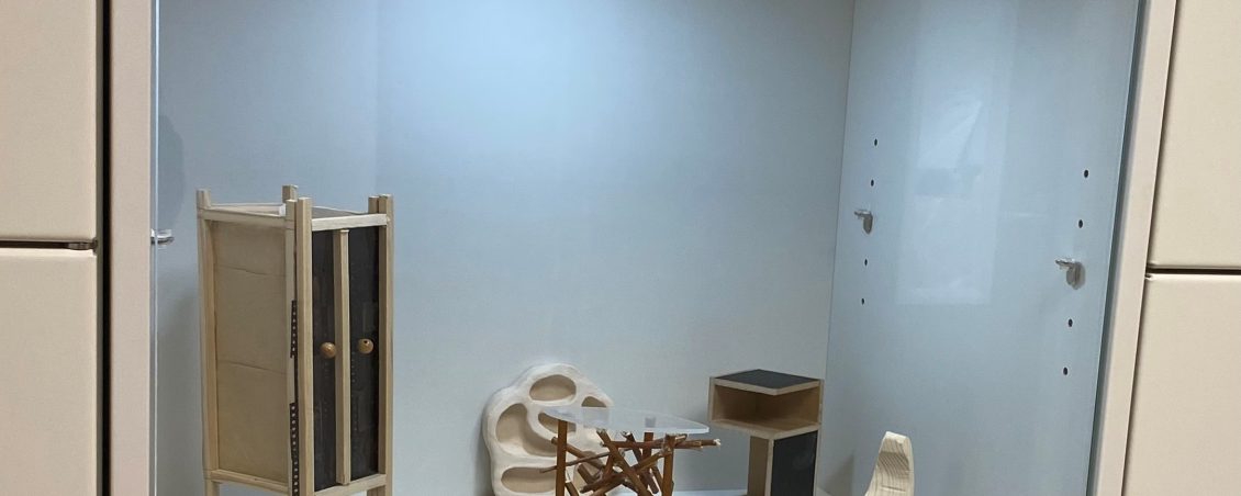 Expositieruimte tussen de kluisjes