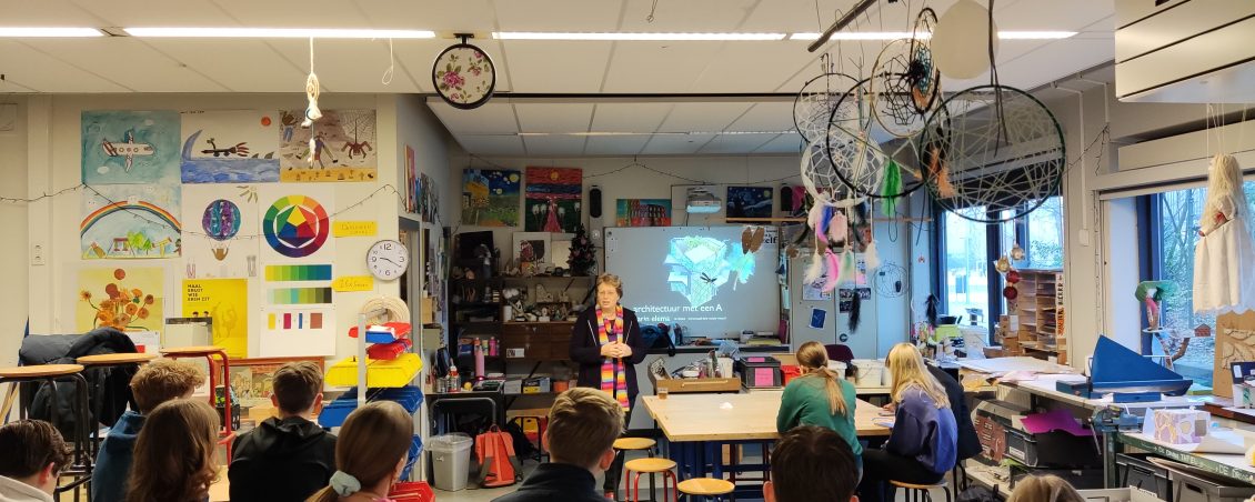 Kunstenaar in de klas